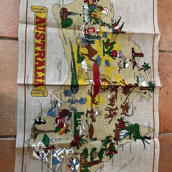 Hermes Auth designed by Hermes Vtg linen map of Australia measures 29 x 19 - Picture 10 of 12